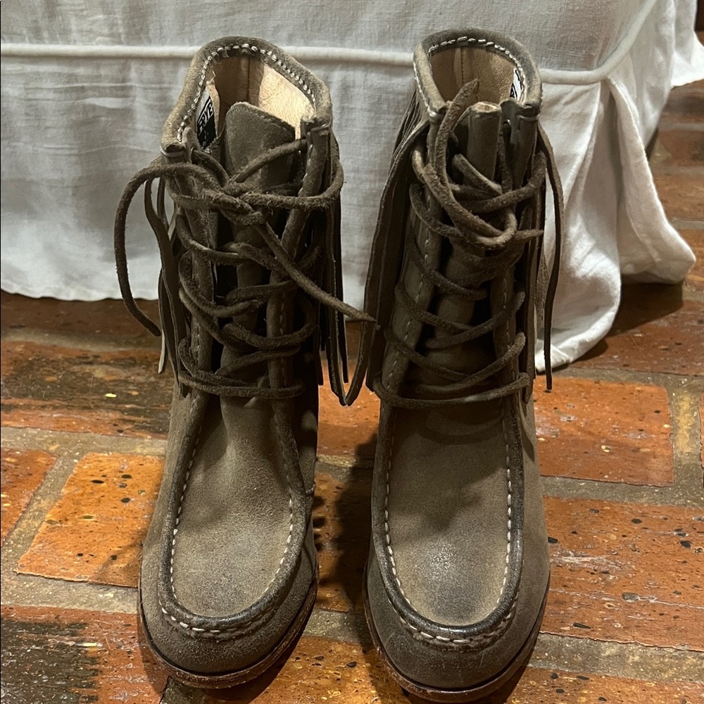 Frye Women's Parker Fringe Boots - Picture 2 of 14